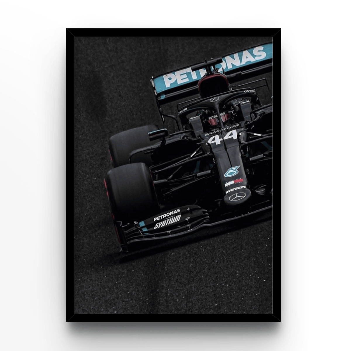 wp-image51590534824280.png Lewis Hamilton 44 – Image 1