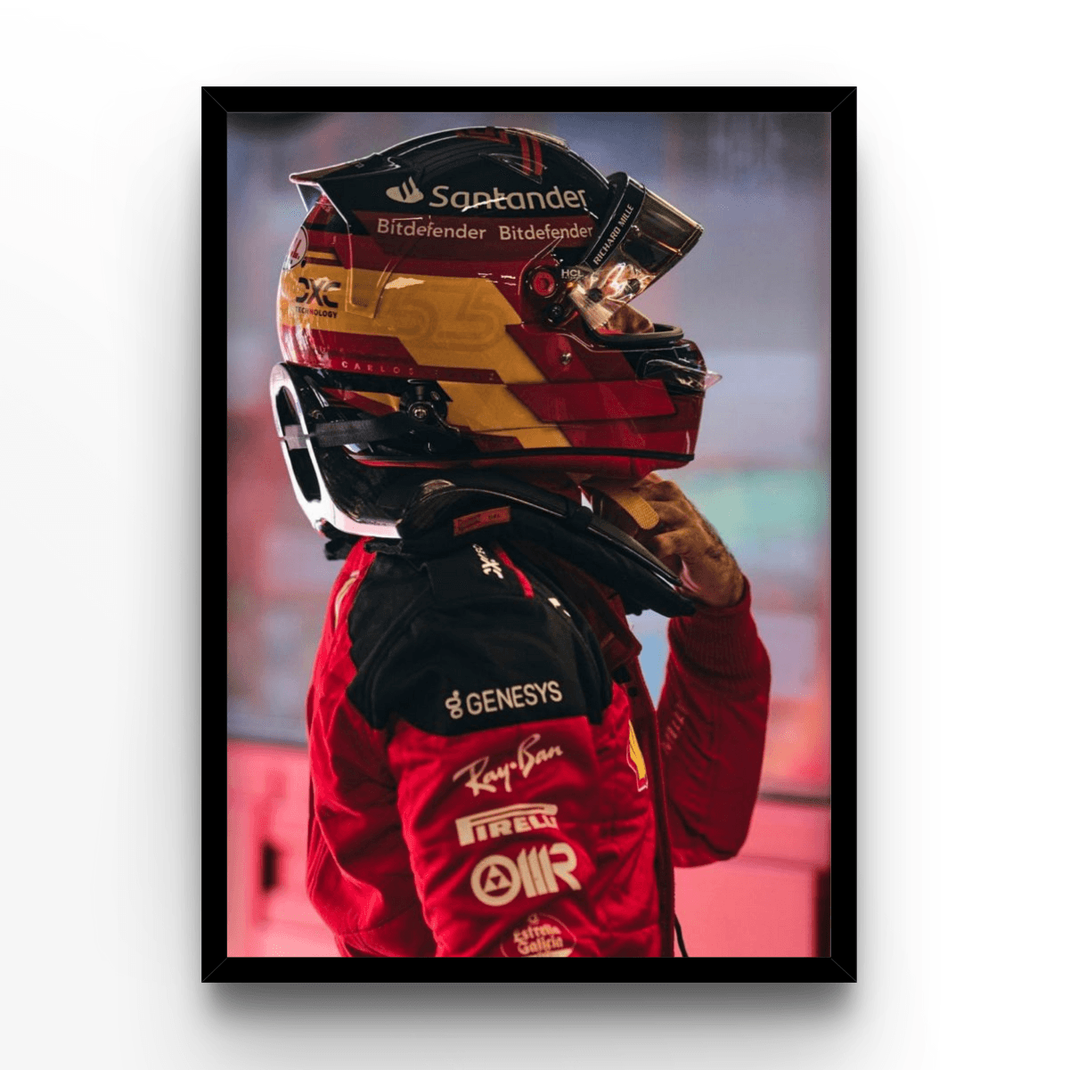 wp-image51597216547160.png Carlos Sainz Helmet – Image 1